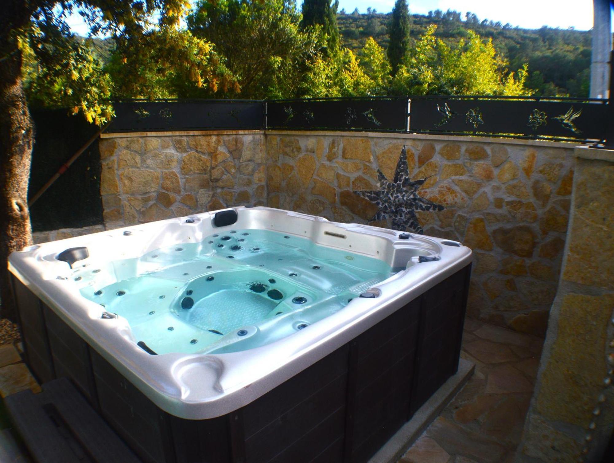 La Rose Des Vents & Spa - Gite Provence Néoules Esterno foto
